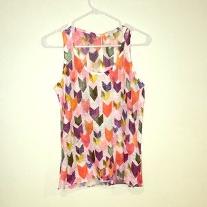Geometric multi colored tank.